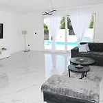 Lux Mia, * Trebinje