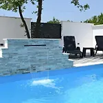 Vila Lux Mia,