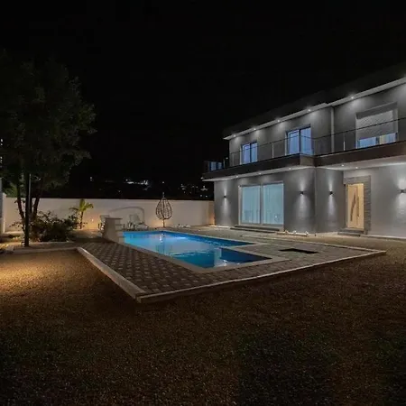 Villa Lux Mia, *